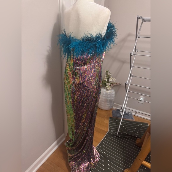 Sequin gown​​ - Picture 9 of 14